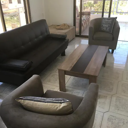 Kostas Two Bedroom Penthouse Lägenhet *